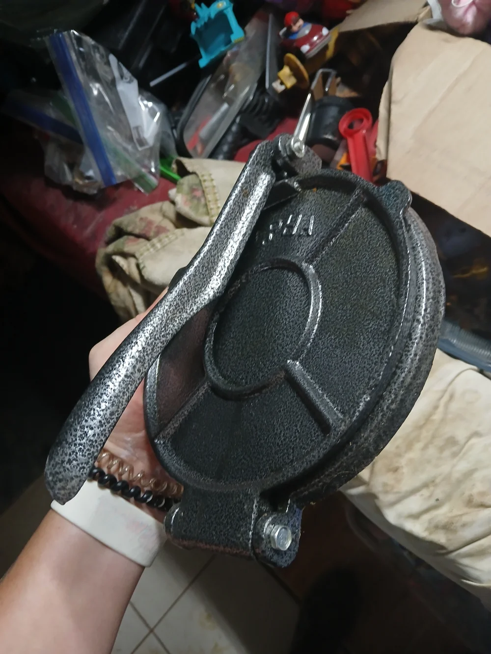 cast iron tortilla press 7